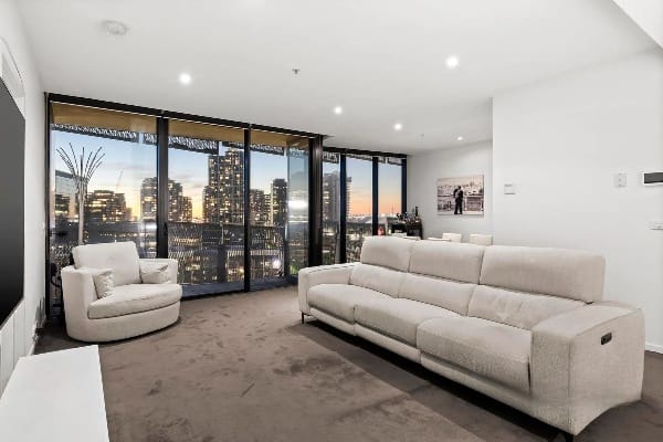Living Room of 1401/12 Waterview Walk, Docklands