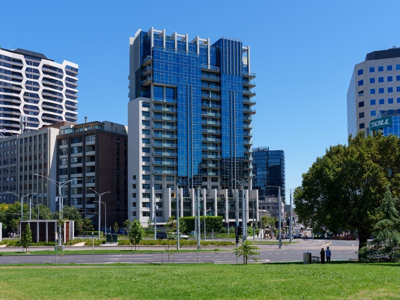 Building Facade of 2–14 Albert Road, South Melbourne