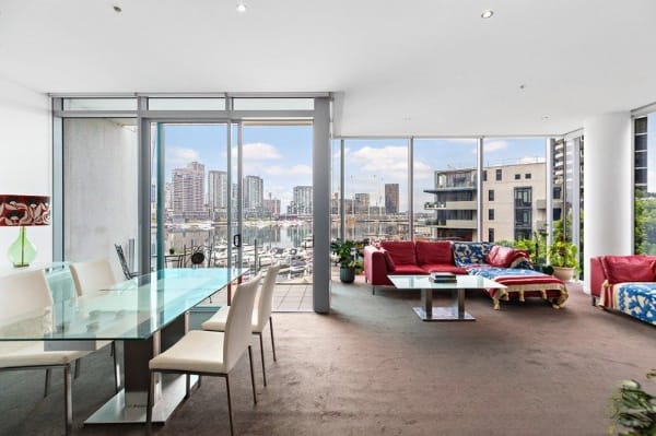 Living Room of 301/2 Newquay Promenade, Docklands