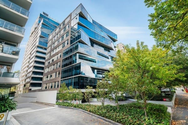 Building Facade of 505 St Kilda Road, Melbourne