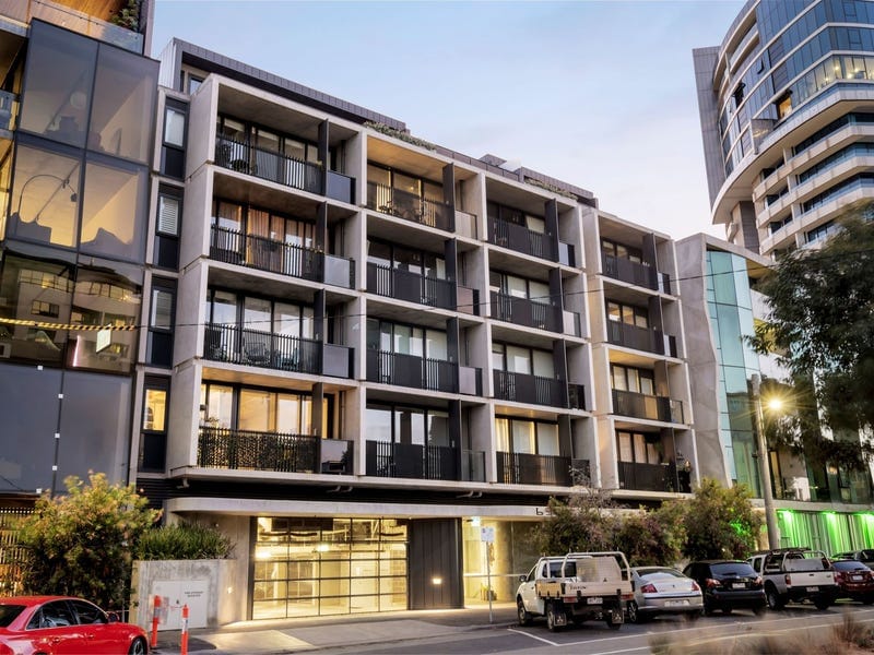 Building Facade of 63-95 Rouse Street, Port Melbourne